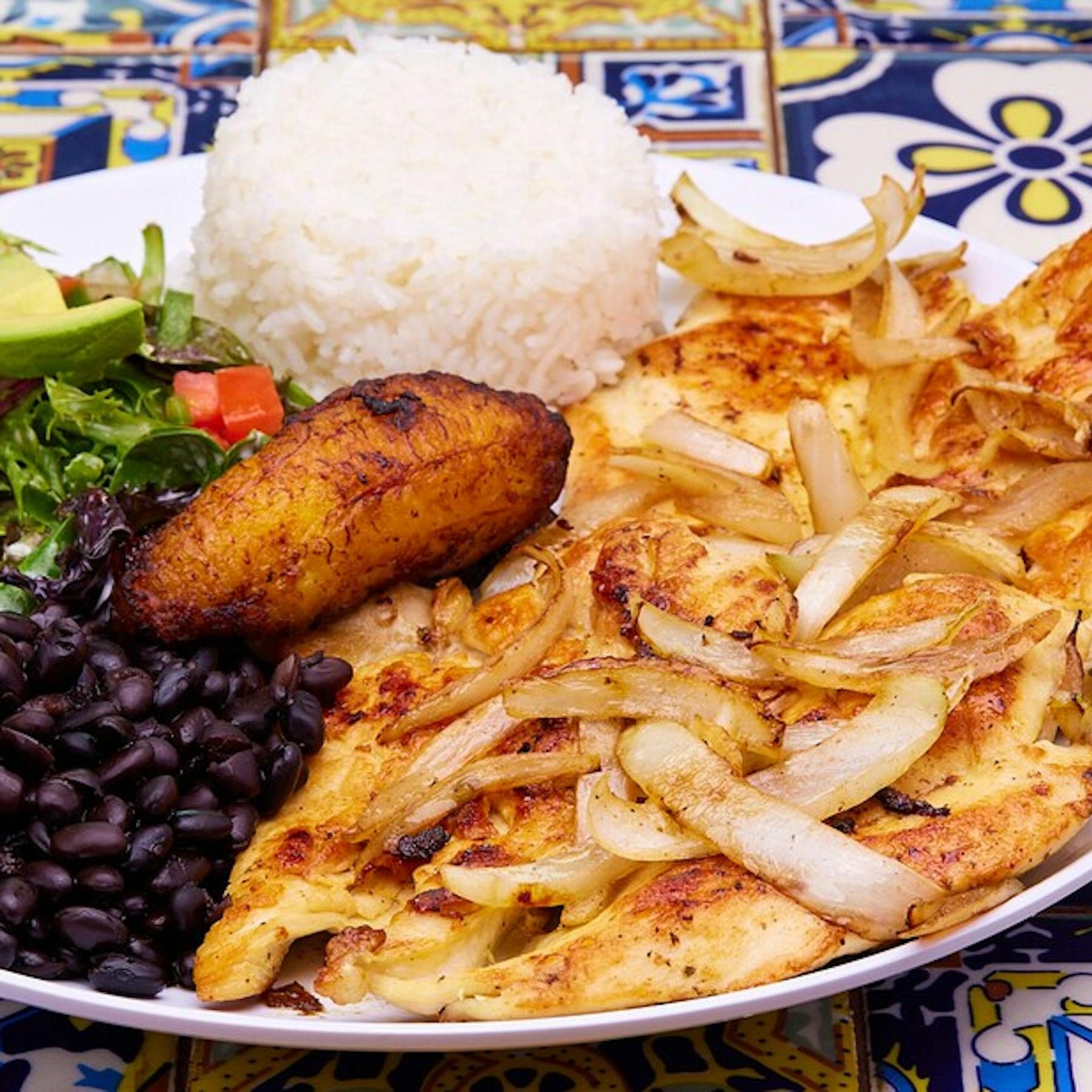 Pollo a la Plancha en Salsa Jalapeña.